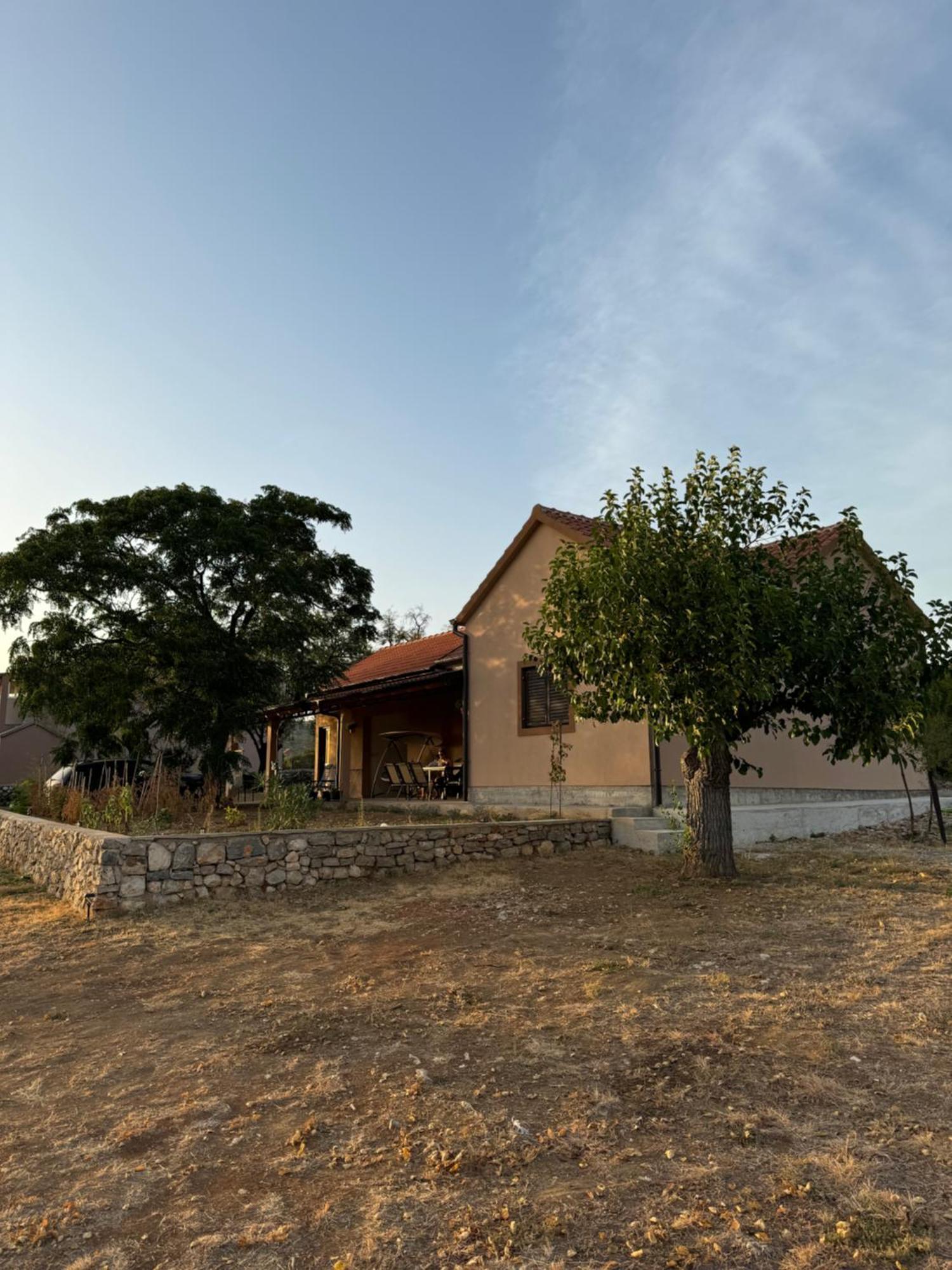 Relax And Unwind: Family-Friendly House Near Zadar In Zagrad Villa Eksteriør billede